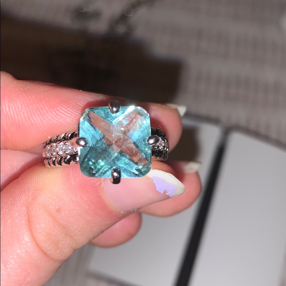 Women’s ring - Picture 3 of 3